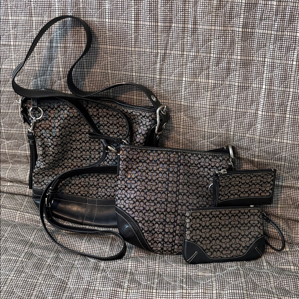 Coach Signature Black & Gray Shoulder Bag 4 pieces now.The collection has grown🫶